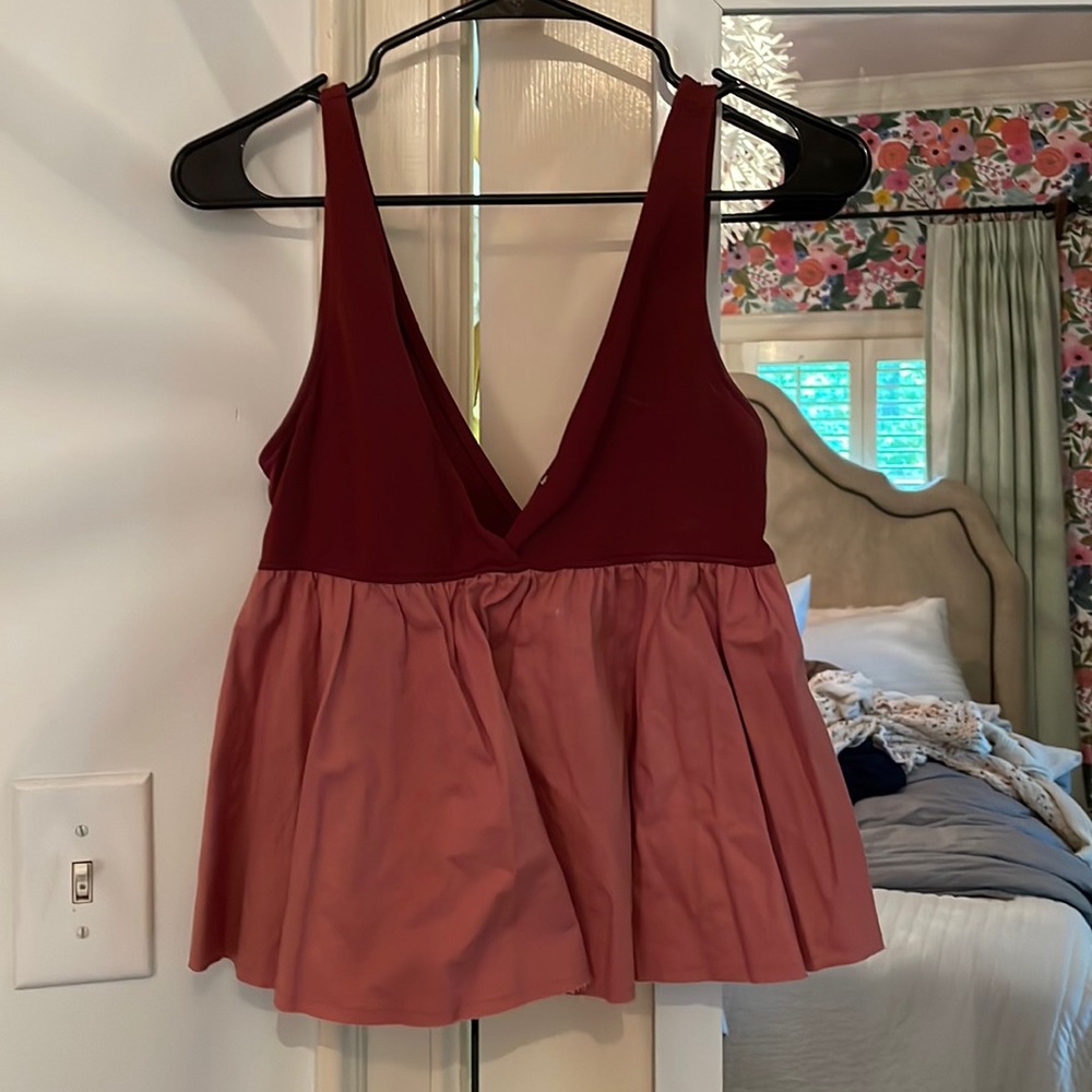 Urban outfitters M peplum top